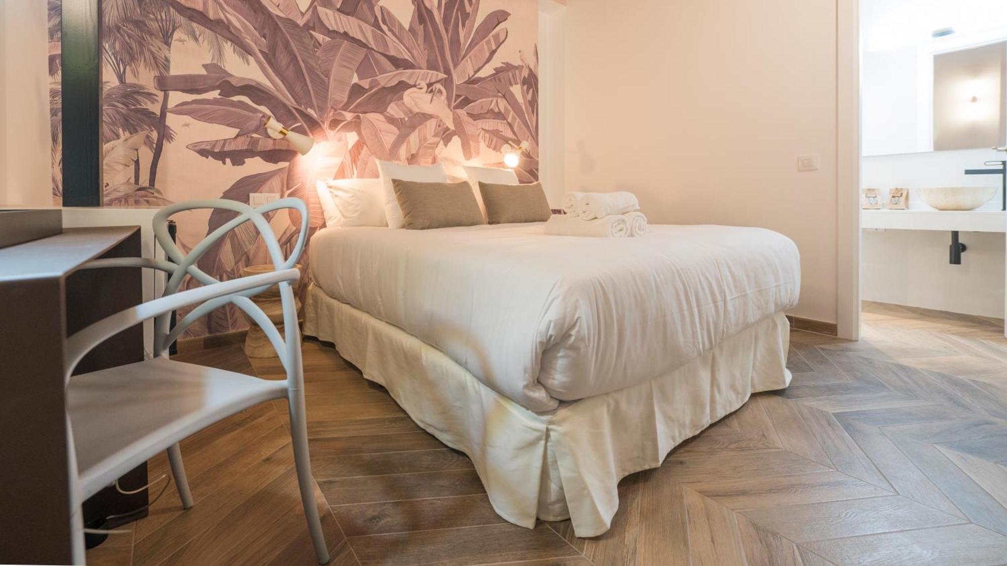Standard Double Room,1560210766:JPEG