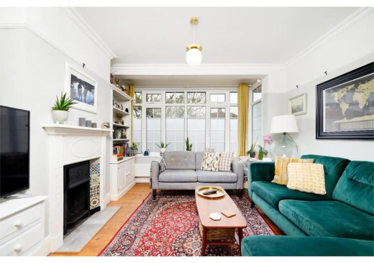 One-Bedroom Apartment,1395797984:JPEG