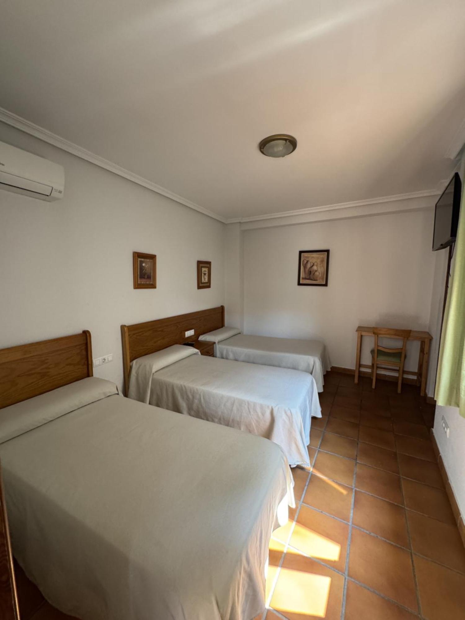 Double or Twin Room with Extra Bed,1742720551:JPEG