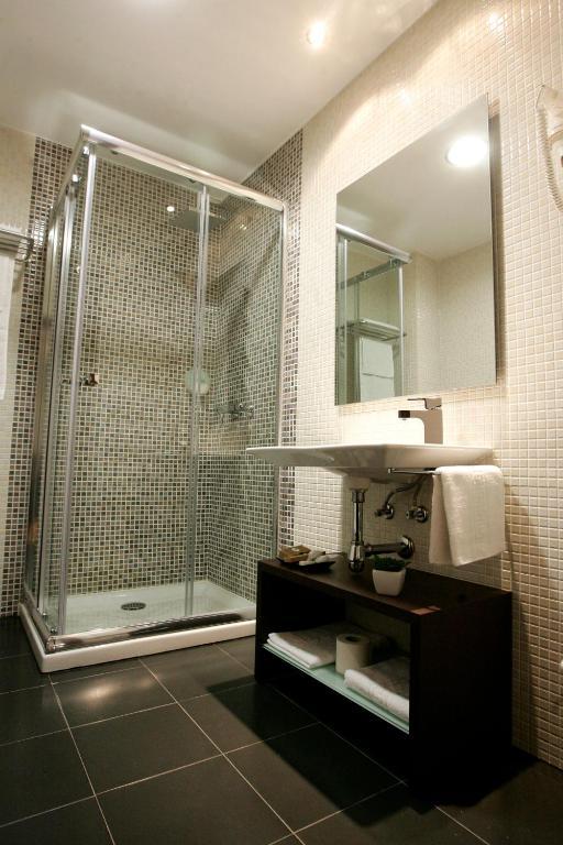 Habitación Doble con cama supletoria (3 adultos)