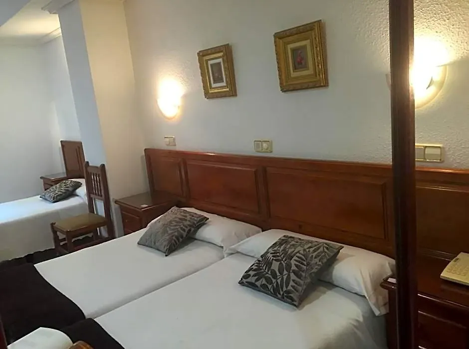 Hotel Martin-1