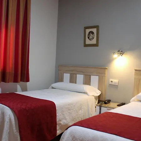 Hostal Madrid-3